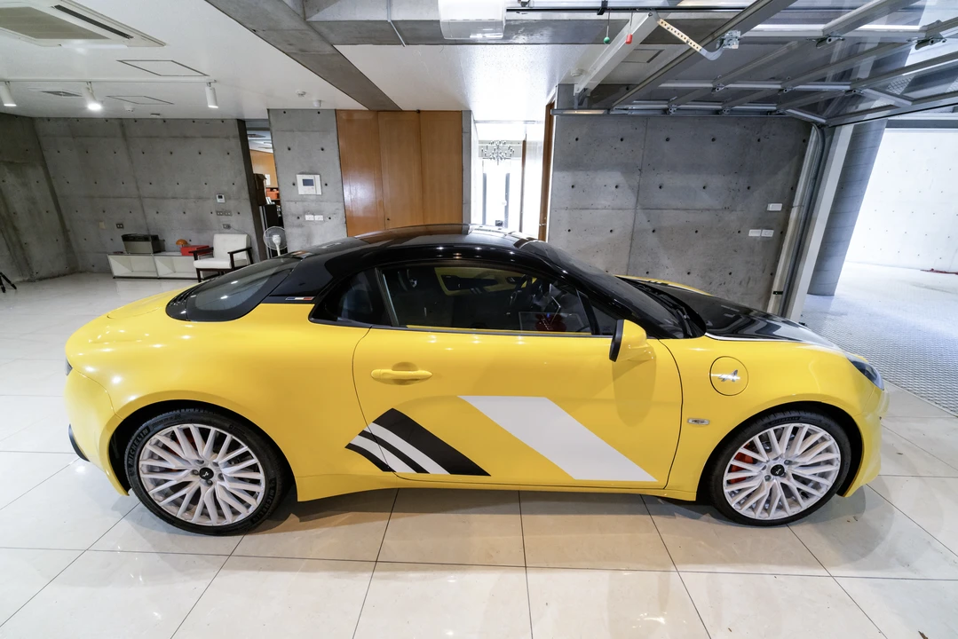 2022 Alpine A110 (2017-Present) - Image 8 of 31
