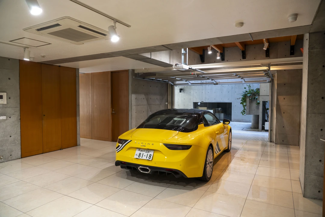 2022 Alpine A110 (2017-Present) - Image 19 of 31