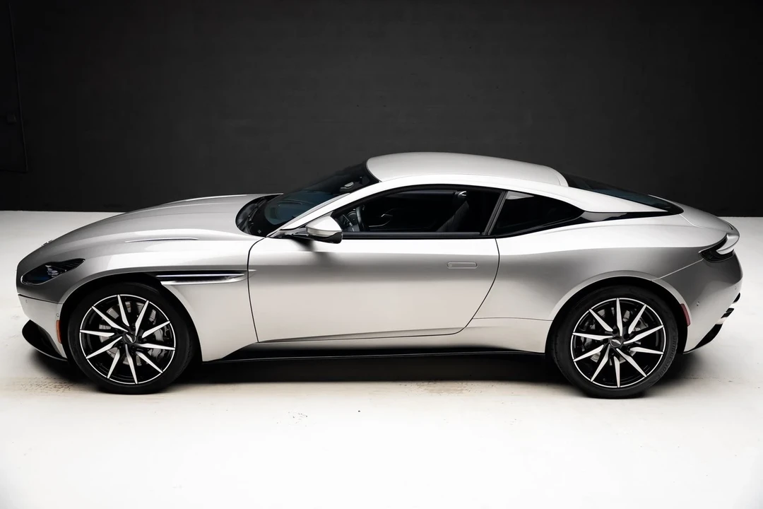 2022 Aston Martin DB11 - Image 16 of 21