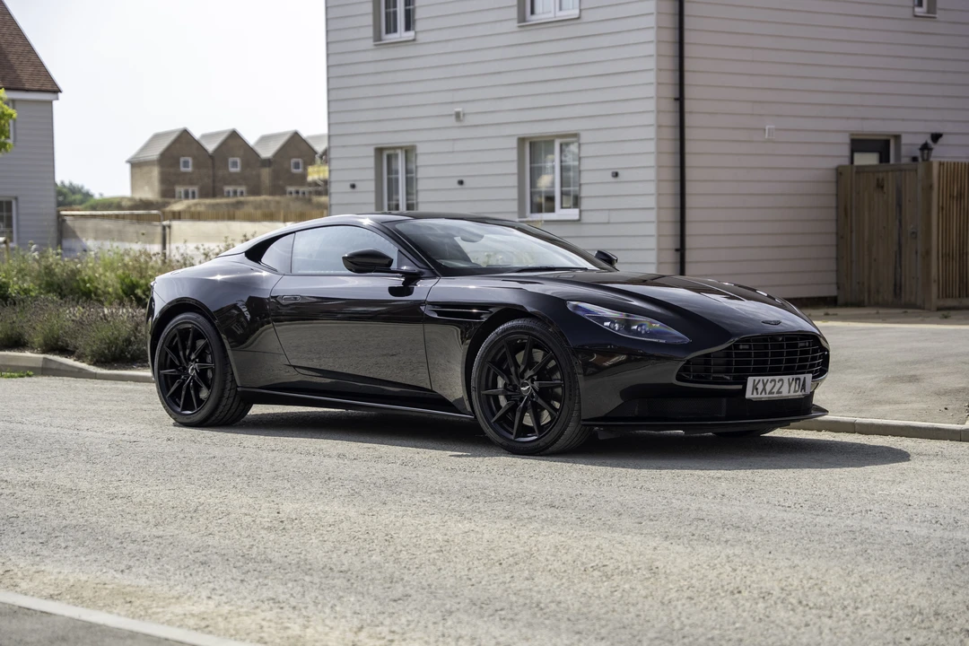 2022 Aston Martin DB11 V8 - Image 10 of 31