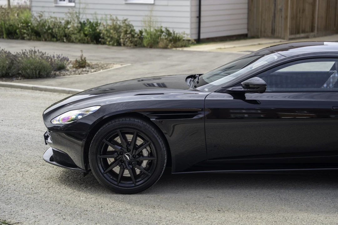 2022 Aston Martin DB11 V8 - Image 21 of 31