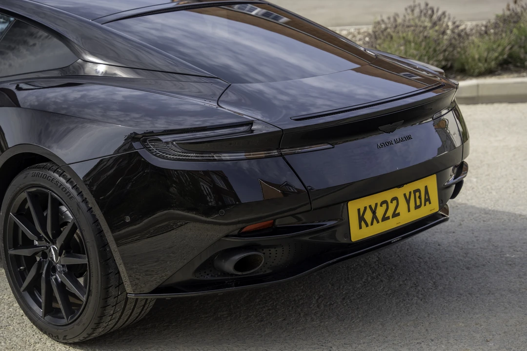 2022 Aston Martin DB11 V8 - Image 24 of 31