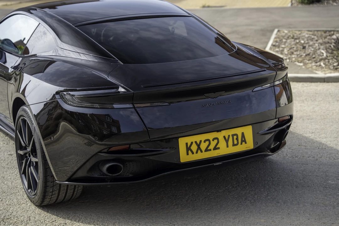 2022 Aston Martin DB11 V8 - Image 25 of 31