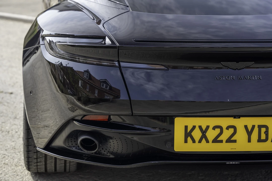 2022 Aston Martin DB11 V8 - Image 26 of 31