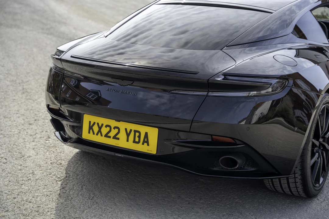 2022 Aston Martin DB11 V8 - Image 28 of 31