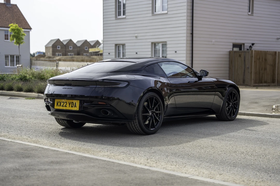 2022 Aston Martin DB11 V8 - Image 11 of 31