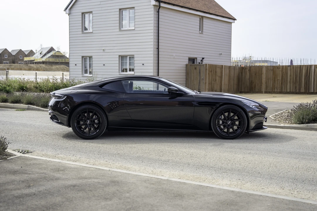 2022 Aston Martin DB11 V8 - Image 4 of 31
