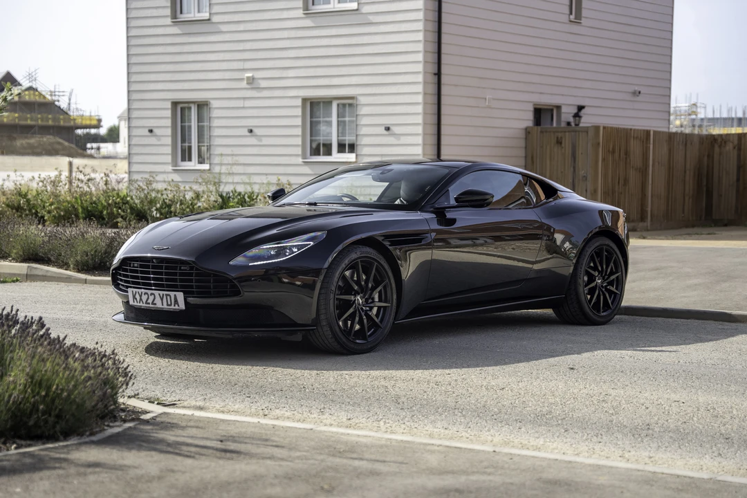 2022 Aston Martin DB11 V8 - Image 13 of 31