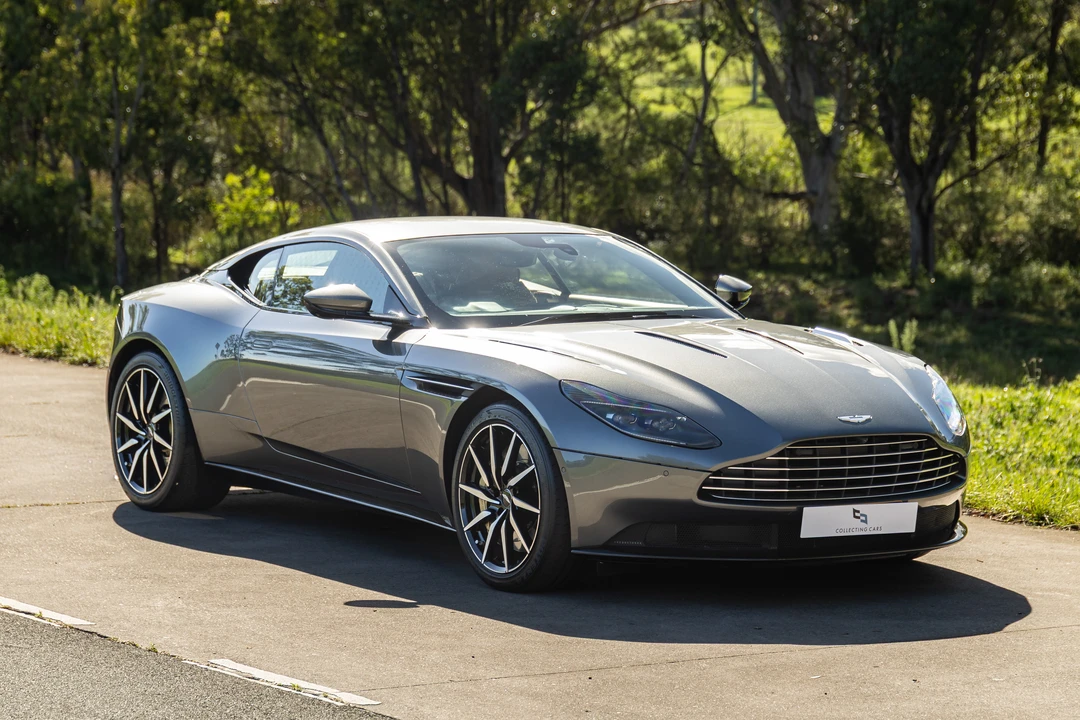 2022 Aston Martin DB11 V12 - Image 25 of 31
