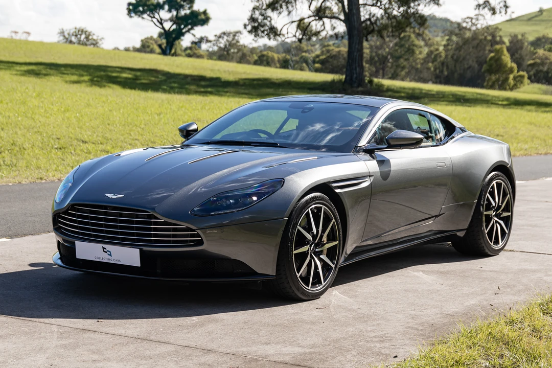 2022 Aston Martin DB11 V12 - Image 19 of 31