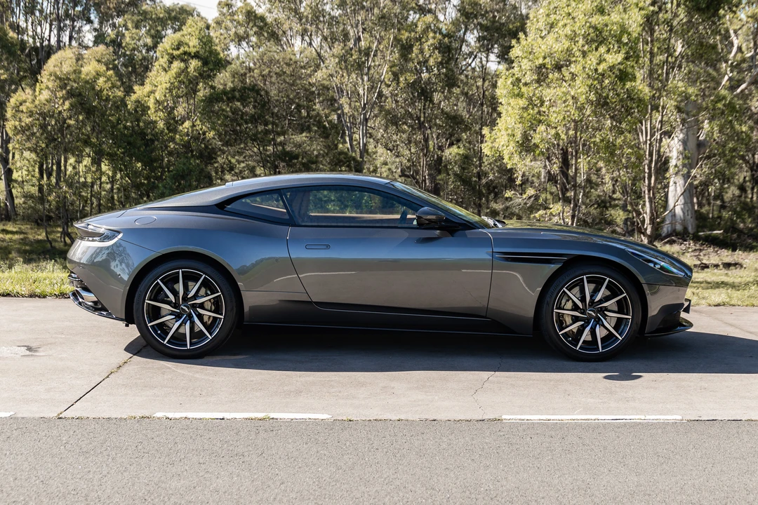 2022 Aston Martin DB11 V12 - Image 8 of 31