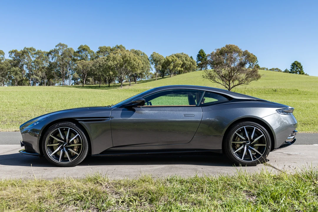 2022 Aston Martin DB11 V12 - Image 12 of 31