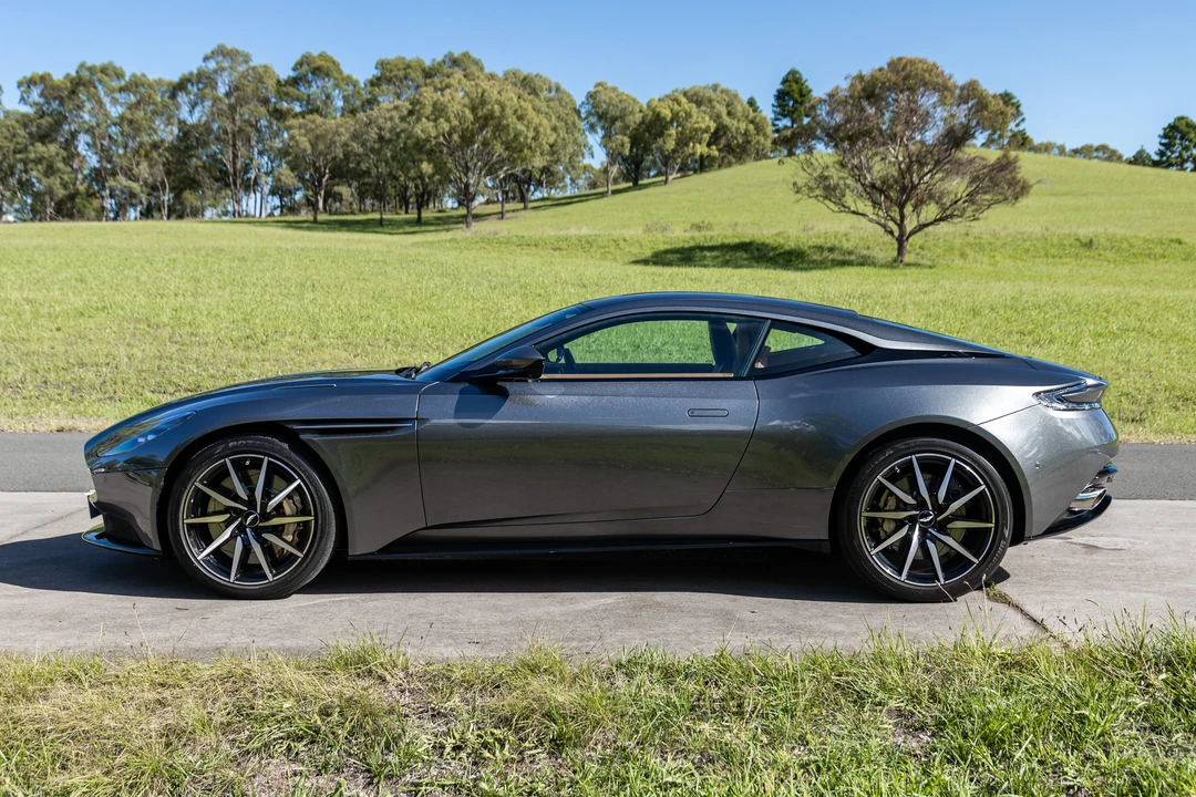 2022 Aston Martin DB11 V12 - Image 4 of 31