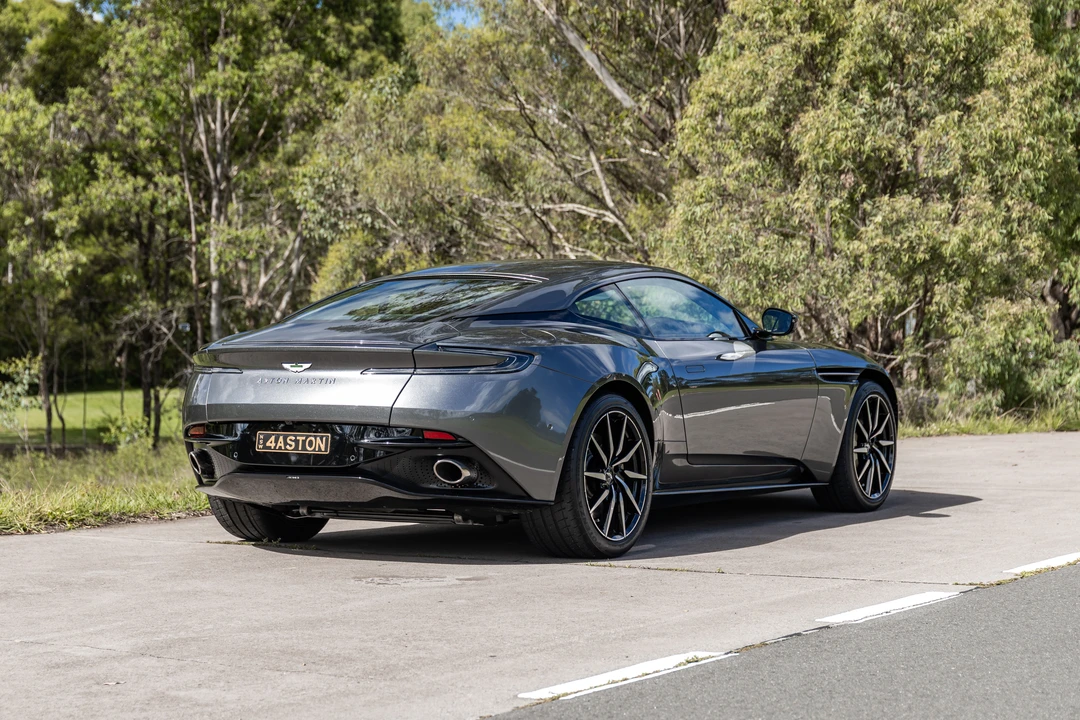 2022 Aston Martin DB11 V12 - Image 27 of 31