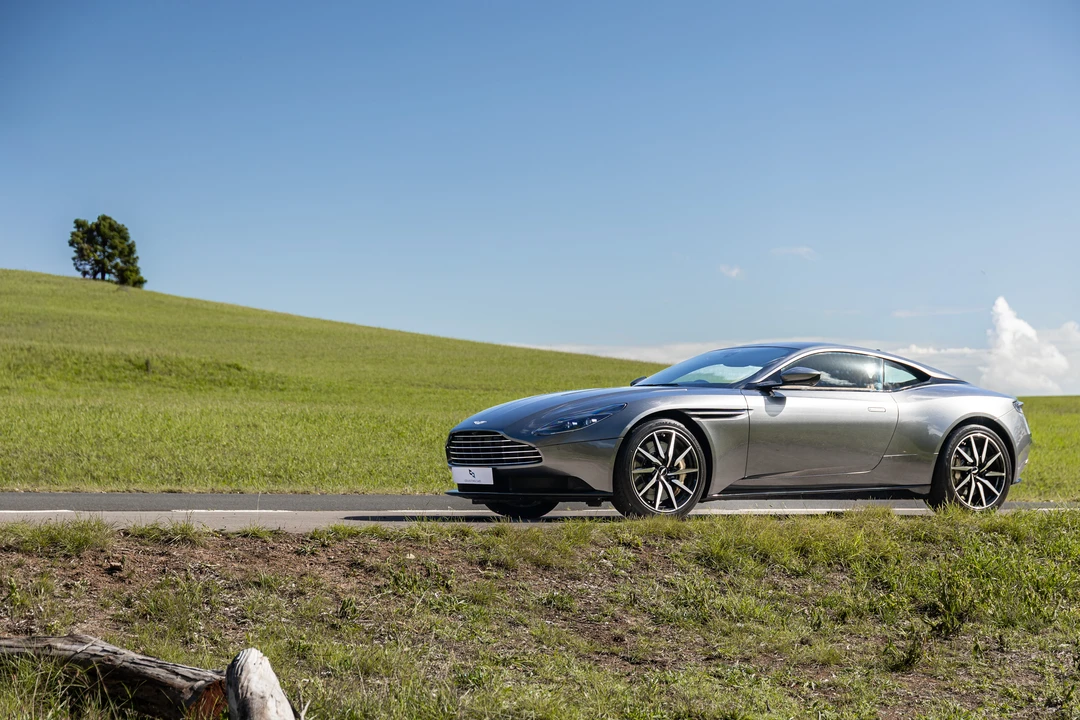 2022 Aston Martin DB11 V12 - Image 30 of 31