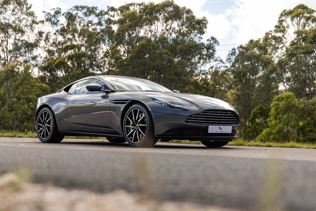 2022 Aston Martin DB11 V12 - Image 29 of 31