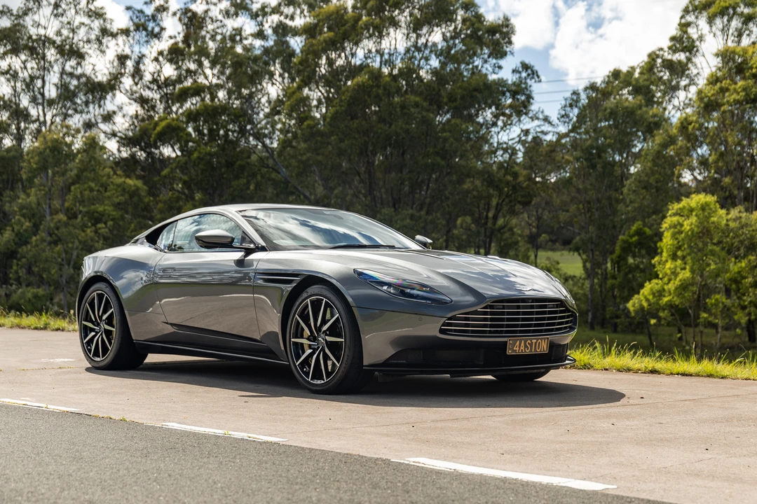 2022 Aston Martin DB11 V12 - Image 28 of 31