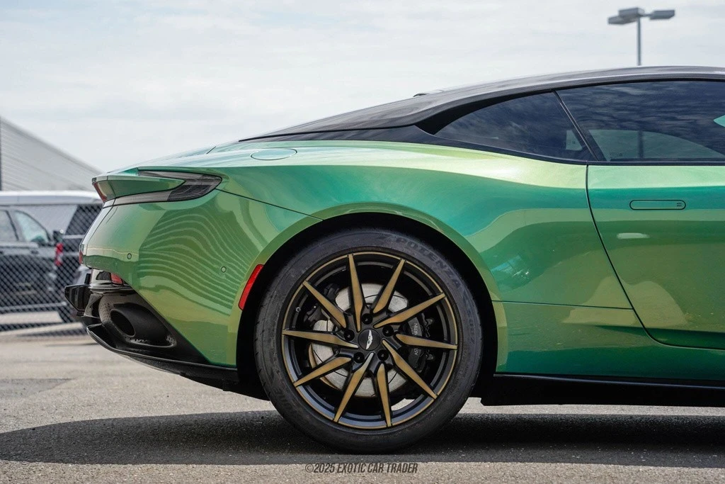 2022 Aston Martin DB11 V8 - Image 10 of 12