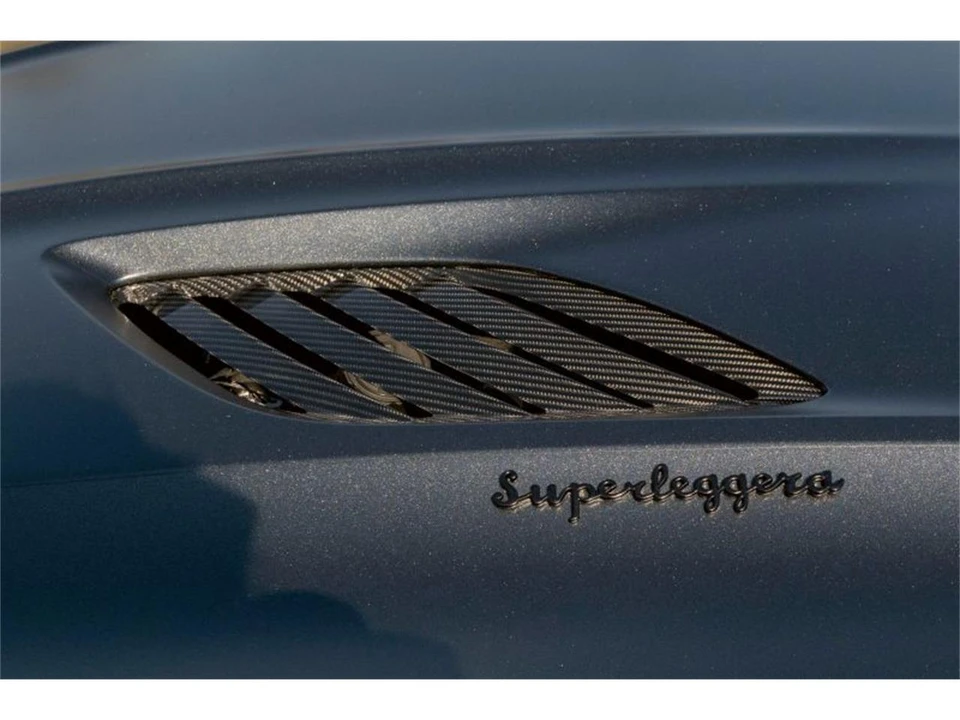 2022 Aston Martin DBS Superleggera - Image 25 of 31
