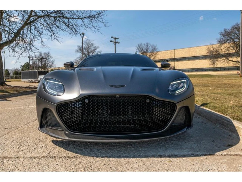 2022 Aston Martin DBS Superleggera - Image 14 of 31