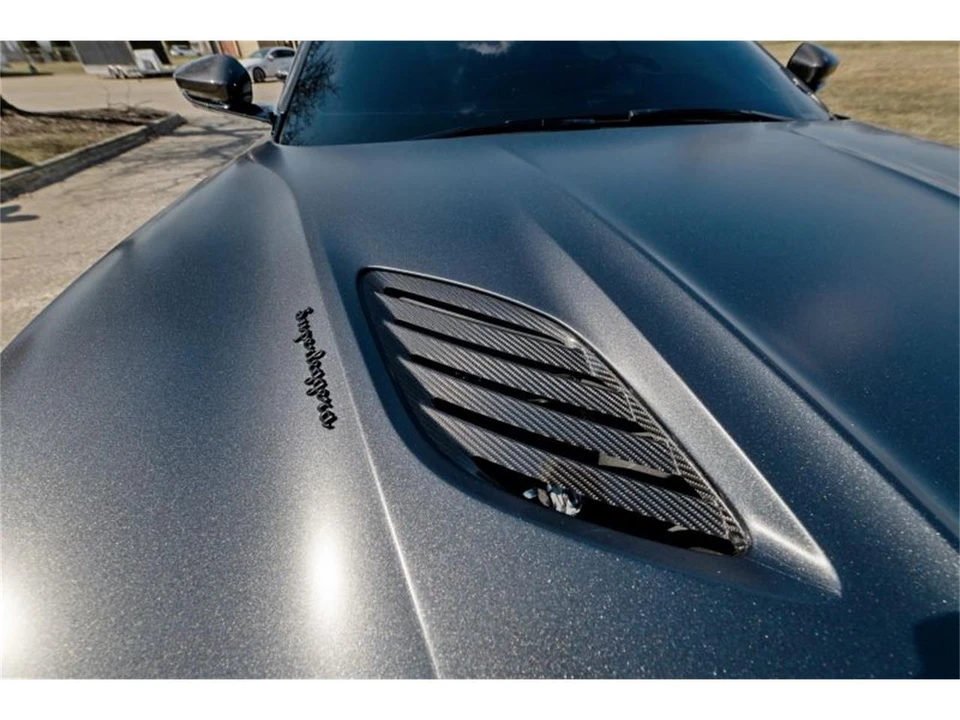 2022 Aston Martin DBS Superleggera - Image 24 of 31