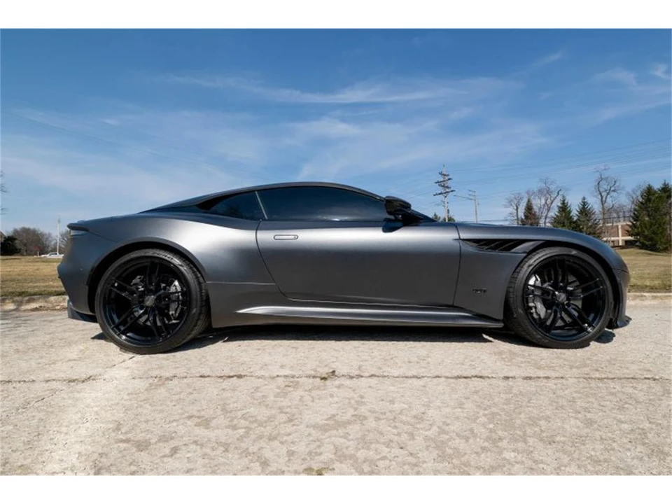 2022 Aston Martin DBS Superleggera - Image 16 of 31