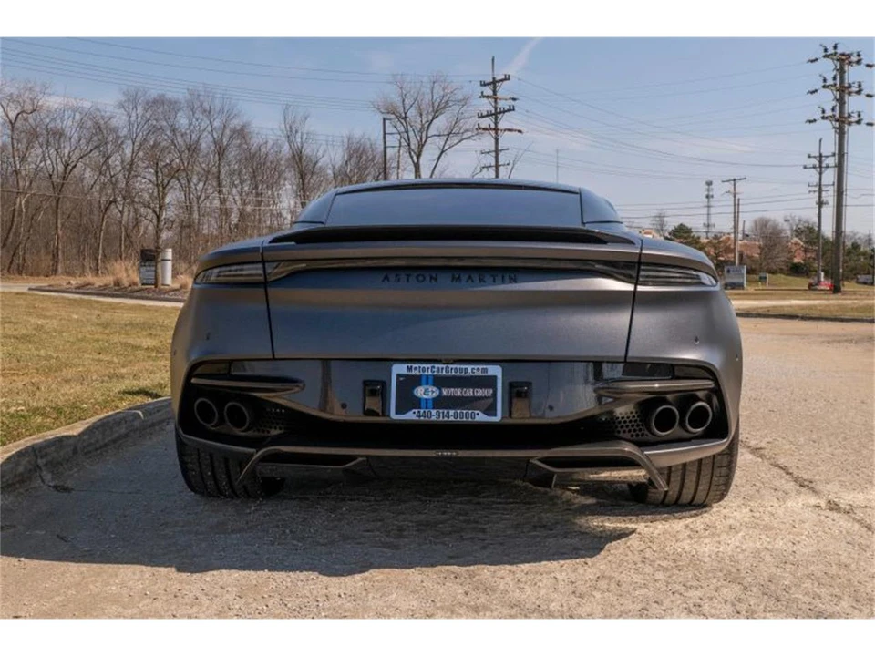 2022 Aston Martin DBS Superleggera - Image 8 of 31