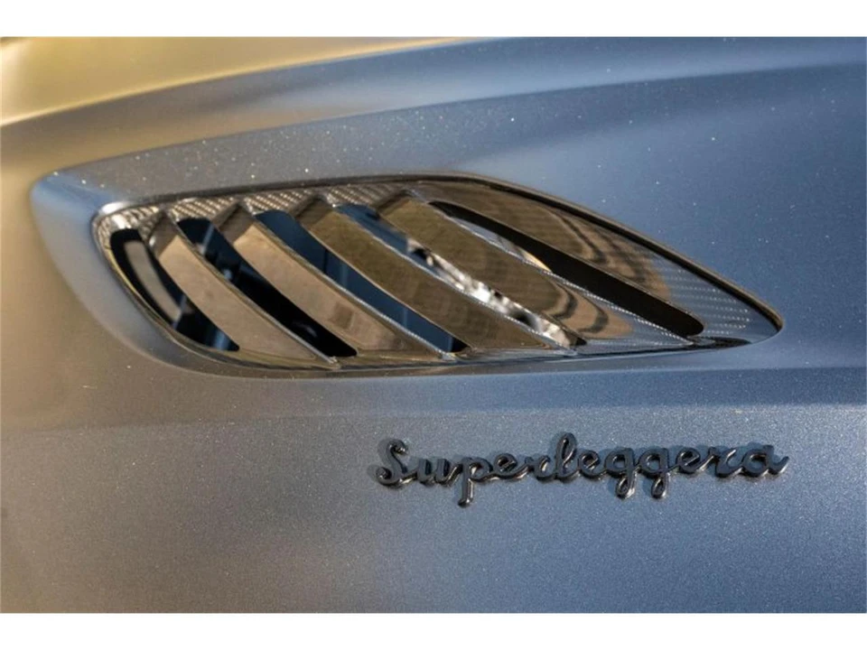 2022 Aston Martin DBS Superleggera - Image 27 of 31