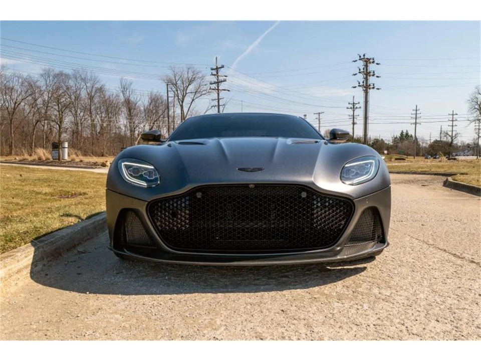 2022 Aston Martin DBS Superleggera - Image 13 of 31