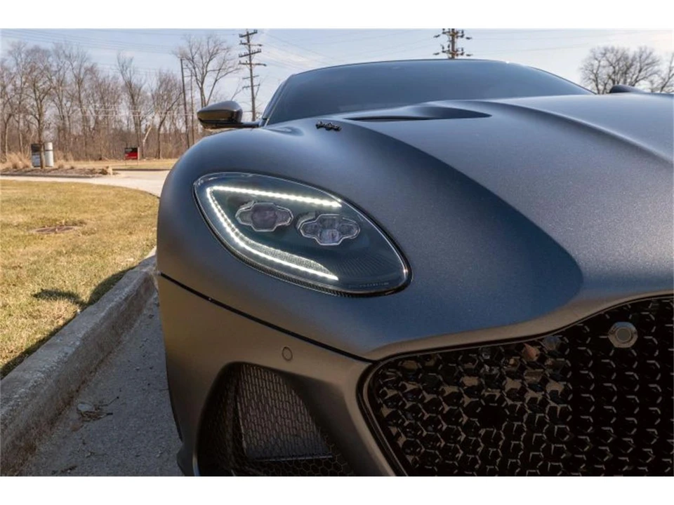 2022 Aston Martin DBS Superleggera - Image 21 of 31