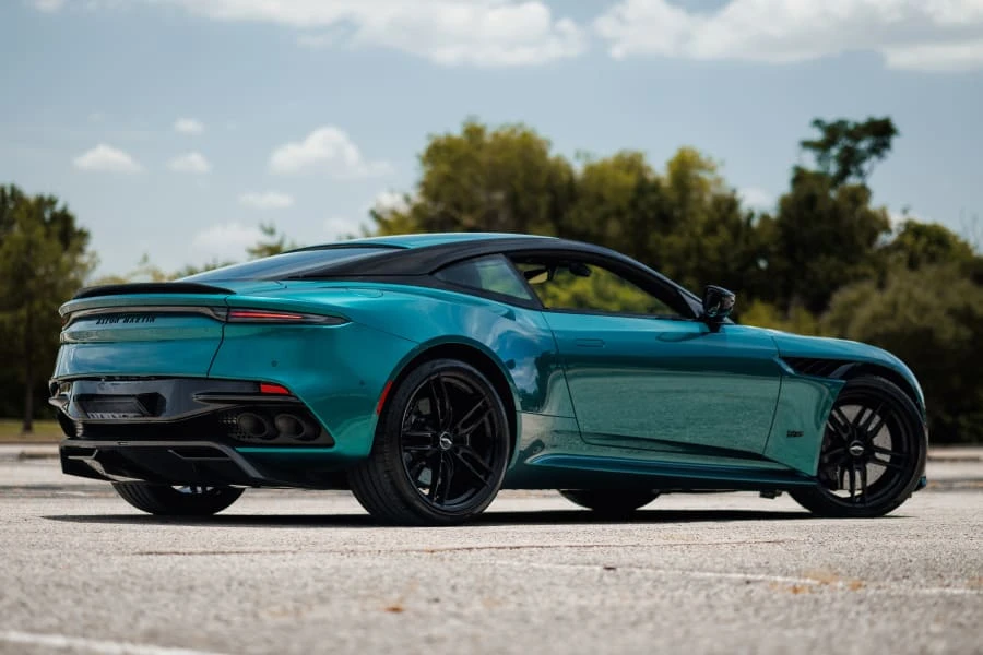 2022 Aston Martin DBS Superleggera - Image 3 of 15