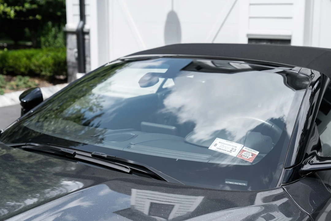 2022 Aston Martin DBS Superleggera - Image 21 of 31