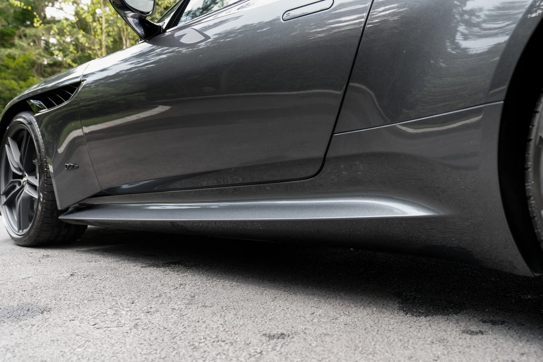 2022 Aston Martin DBS Superleggera - Image 30 of 31