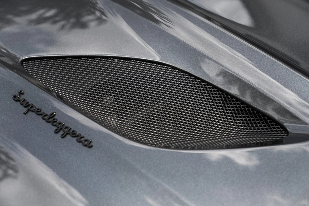 2022 Aston Martin DBS Superleggera - Image 13 of 31