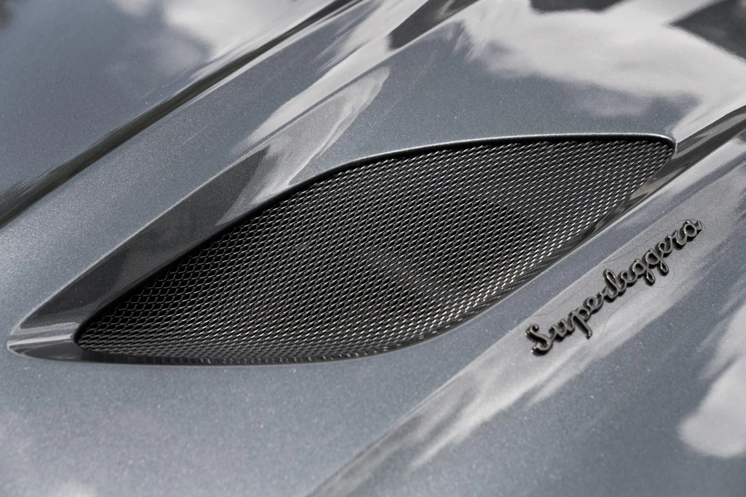 2022 Aston Martin DBS Superleggera - Image 14 of 31