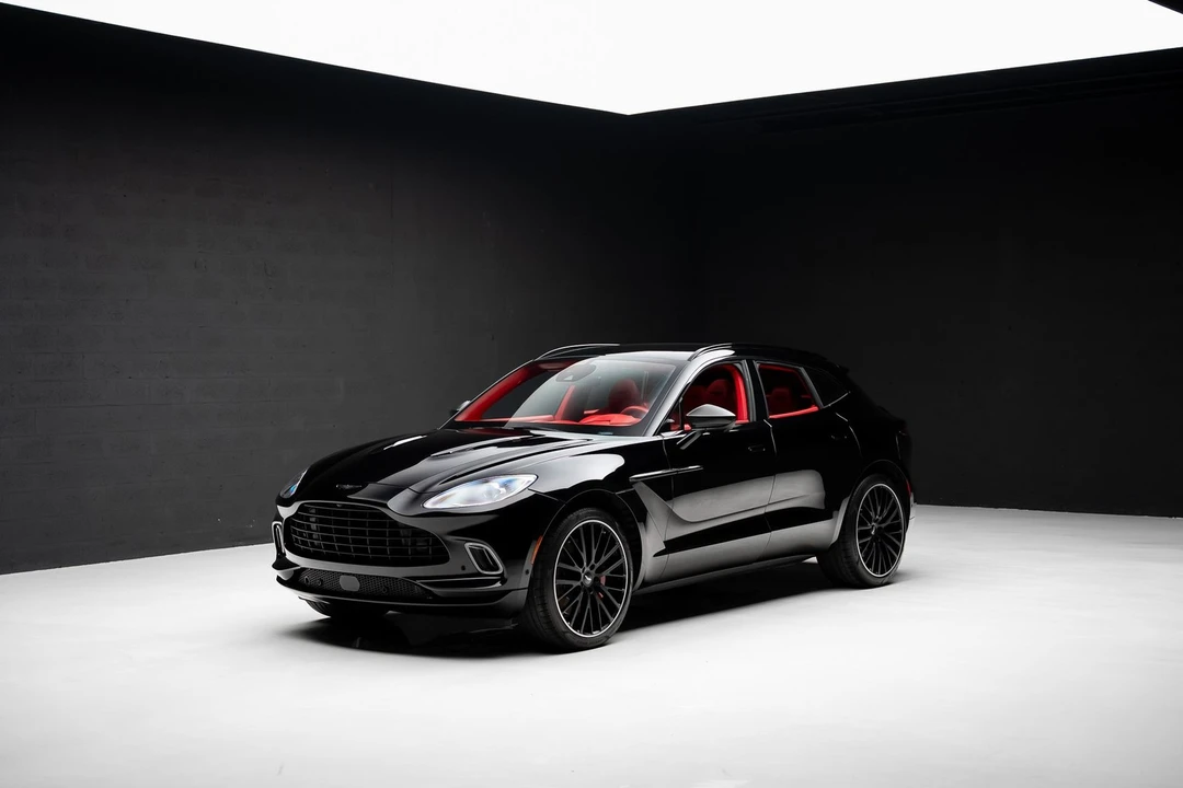 2022 Aston Martin DBX - Image 4 of 31