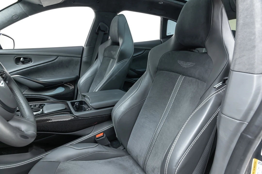 2022 Aston Martin DBX - Image 23 of 31