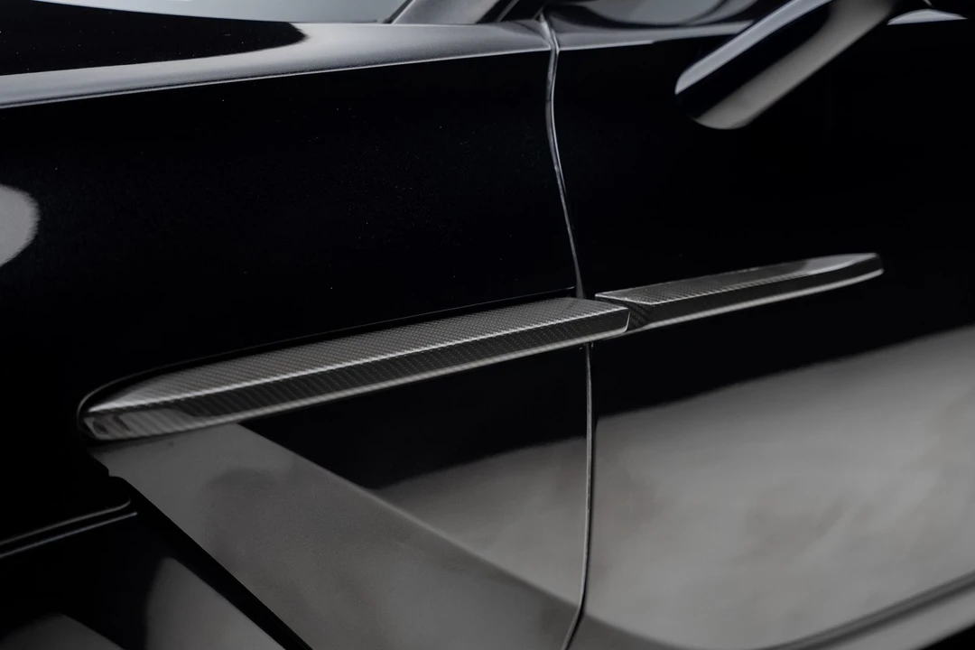 2022 Aston Martin DBX - Image 24 of 31