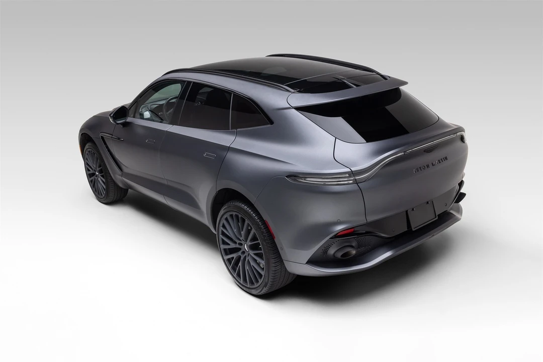 2022 Aston Martin DBX - Image 10 of 31