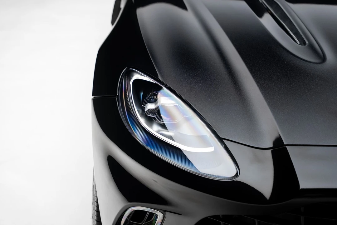 2022 Aston Martin DBX - Image 12 of 31