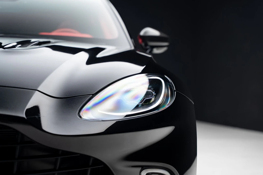 2022 Aston Martin DBX - Image 10 of 31