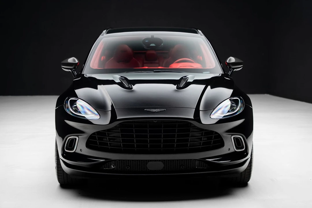 2022 Aston Martin DBX - Image 7 of 31