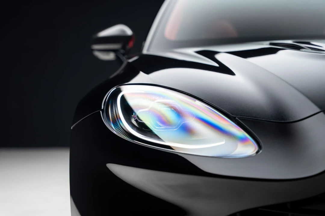 2022 Aston Martin DBX - Image 9 of 31