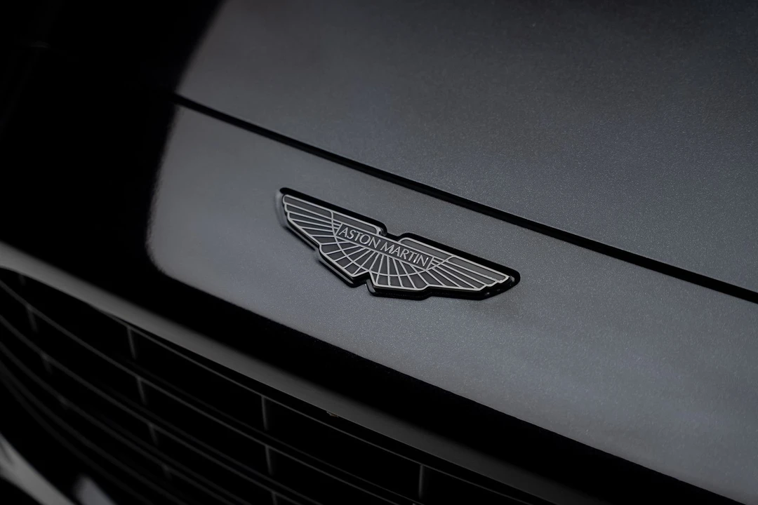 2022 Aston Martin DBX - Image 13 of 31