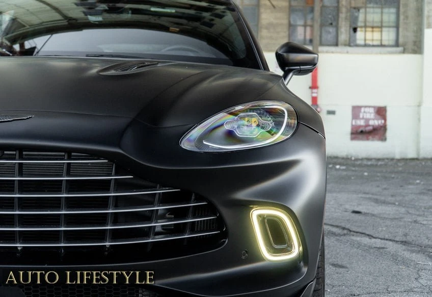 2022 Aston Martin DBX - Image 12 of 20