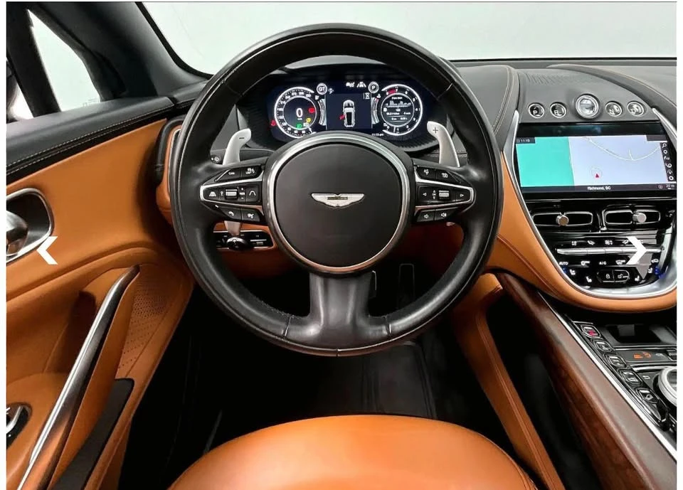 2022 Aston Martin DBX - Image 7 of 10