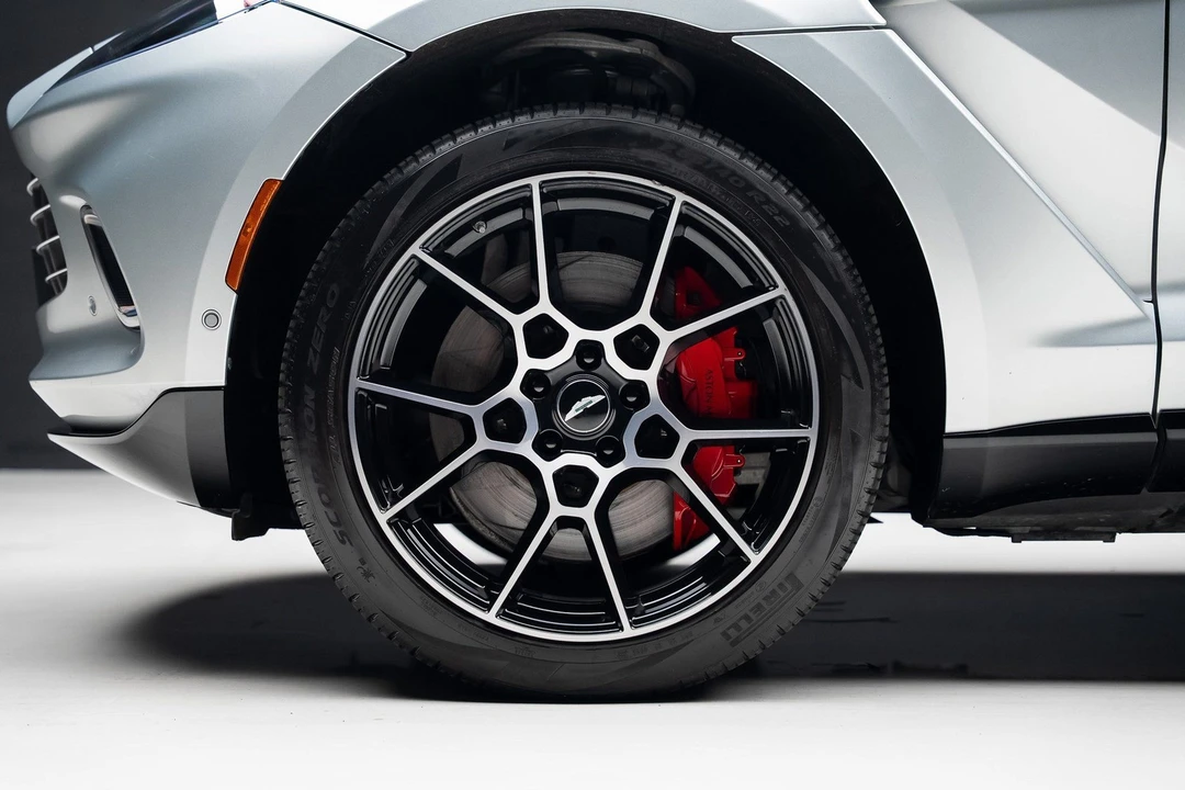2022 Aston Martin DBX - Image 19 of 21