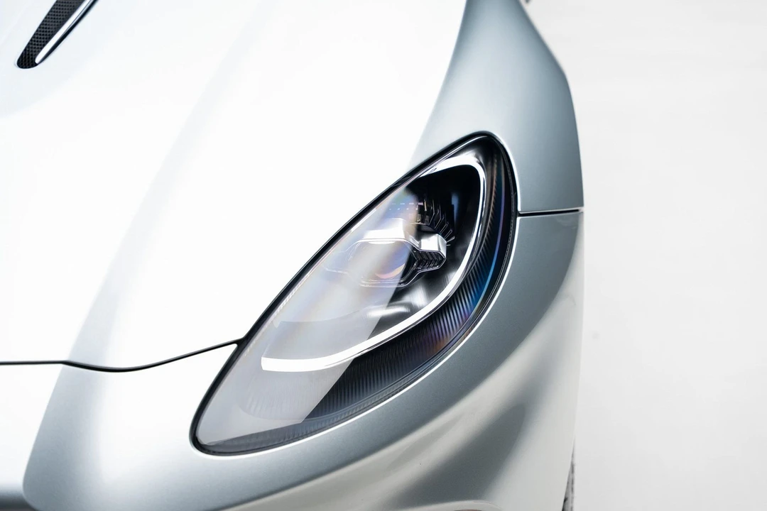 2022 Aston Martin DBX - Image 10 of 21