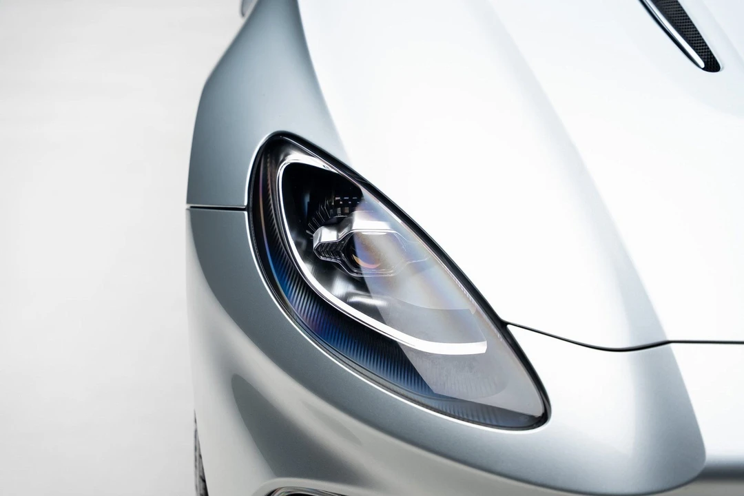 2022 Aston Martin DBX - Image 11 of 21