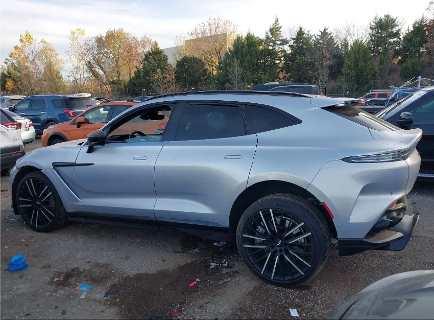 2022 Aston Martin DBX - Image 2 of 2